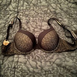 Victoria’s Secret Perfect Shape black lace size 34D